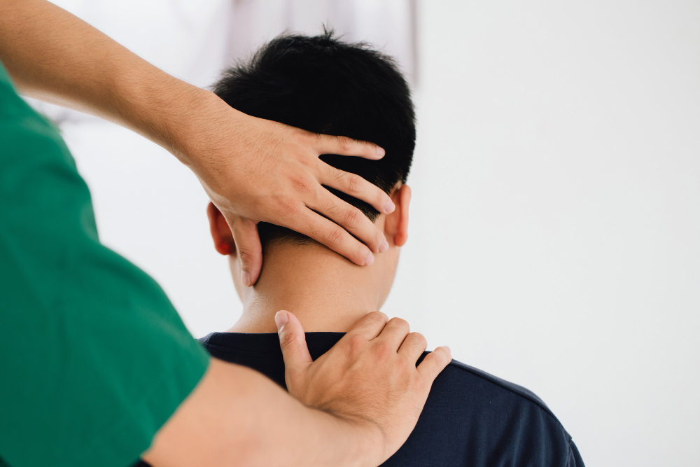 Expert Neck Pain Physical Therapy in Chicago, IL